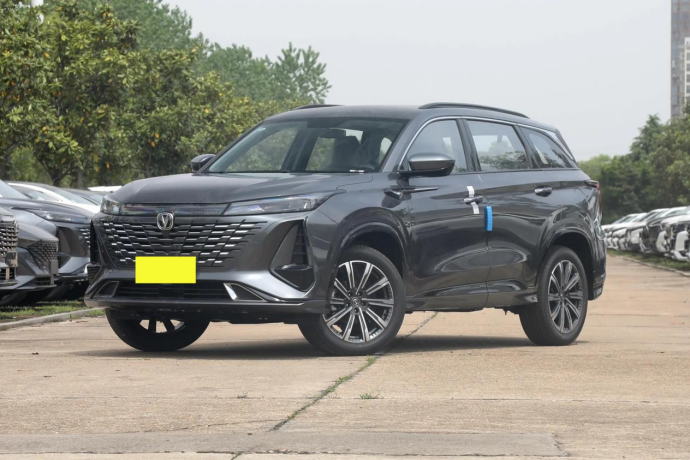 中型插混SUV只需9.98万?有这么便宜的蓝电E5,CS75PLUS怎么活