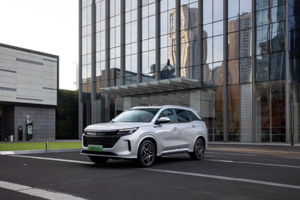 如何选择,热门的插混SUV:蓝电E5 VS 启辰大V DDi谁更懂国人?